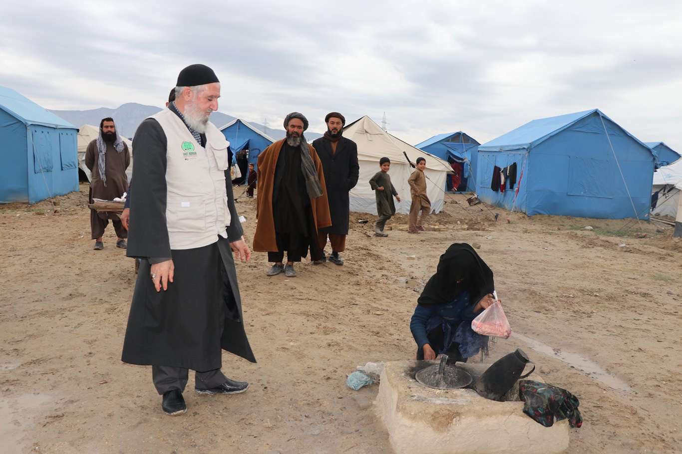 Umut Kervanı Afganistan'da binlerce kişiye kurban eti ulaştırdı Umut Kervanı Afganistan'da binlerce kişiye kurban eti ulaştırdı